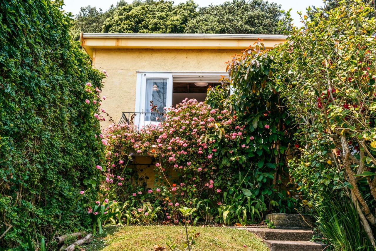Sunshine Cottage By The Sea - Stay Waiheke Onetangi Dış mekan fotoğraf